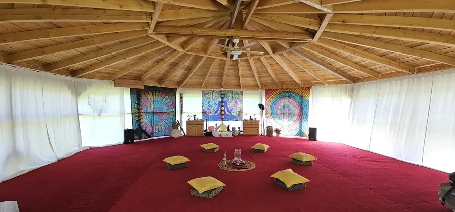 kreise-lotusraum Sitzkissen im Kreis im Lotus-Raum